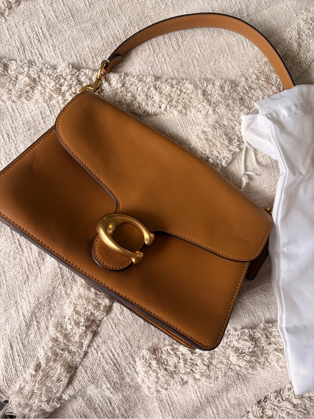 Chain Tabby Shoulder Bag